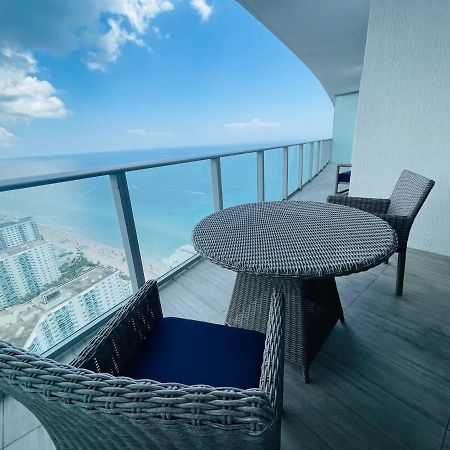 Stay At The Top With Amazing Views By Rent4Us 好莱坞 外观 照片