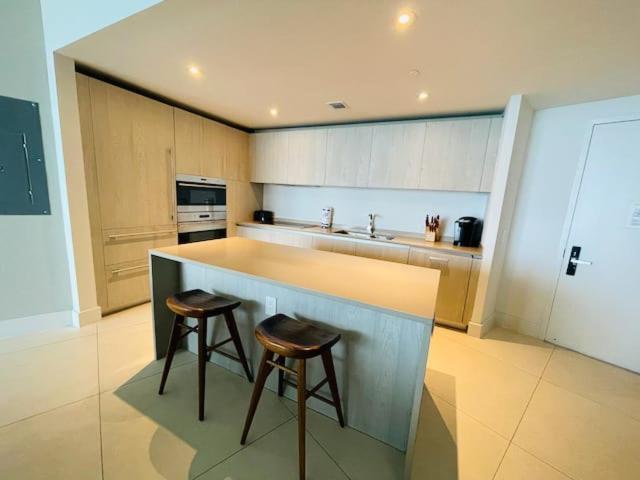 Stay At The Top With Amazing Views By Rent4Us 好莱坞 外观 照片