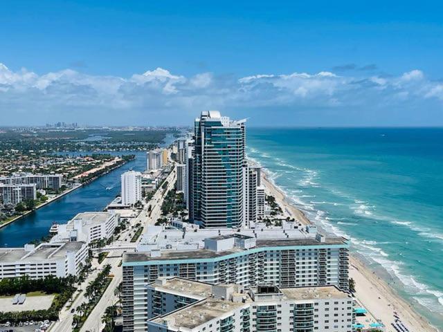Stay At The Top With Amazing Views By Rent4Us 好莱坞 外观 照片